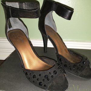 Seychelles Elevate Heels, black/silver, 8.5